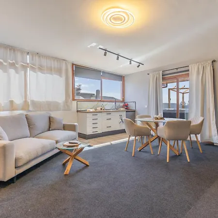 Terra Nova Penthouse דירה Lajita